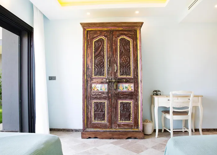 Calista By Important Group Travel Яликовак